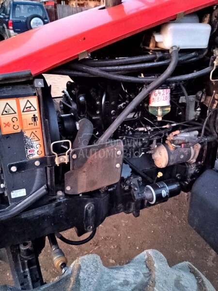 Massey Ferguson 4235