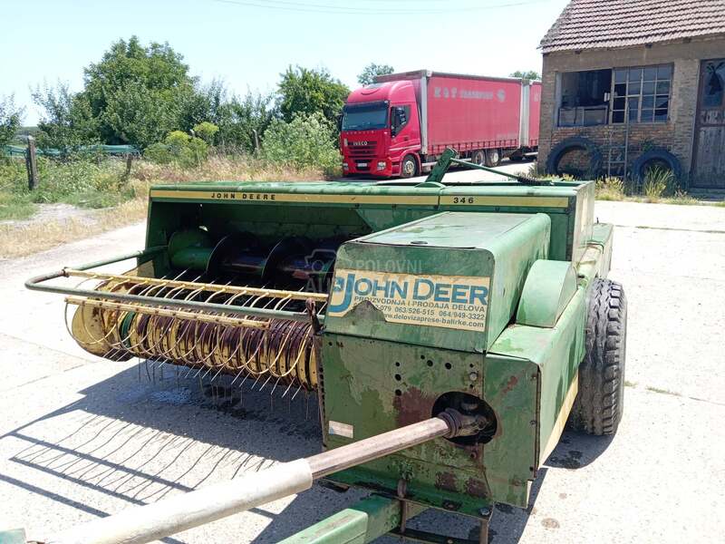 John Deere 346
