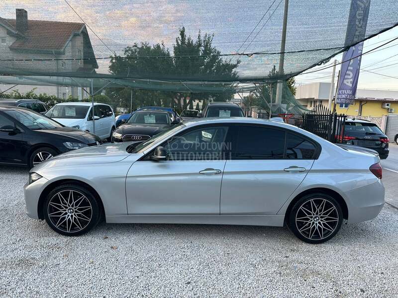 BMW 320 