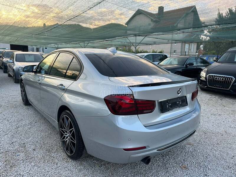 BMW 320 