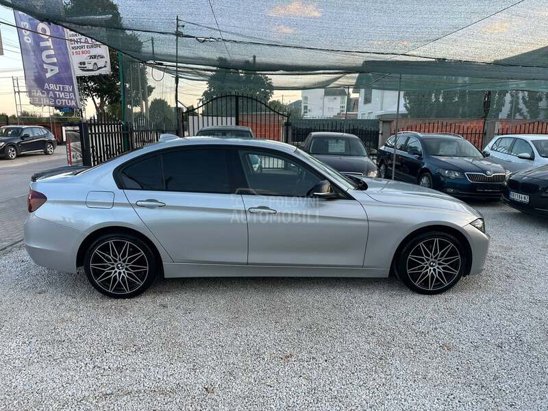 BMW 320 