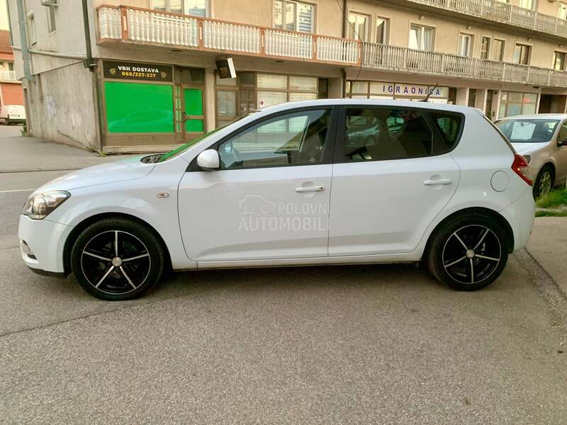 Kia cee`d 1.6 CRDI