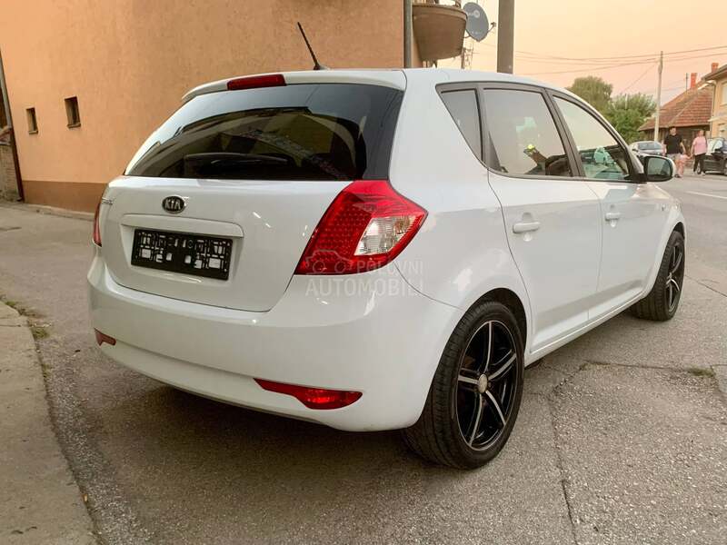 Kia cee`d 1.6 CRDI