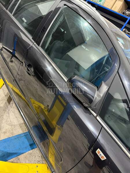 Prednja desna vrata Zafira B