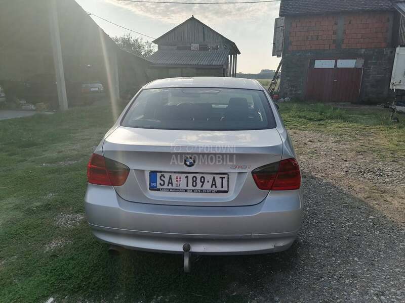 BMW 318 