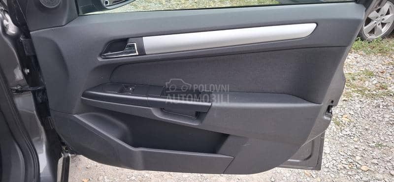 Opel Astra H 1.7 CDTI TOOP