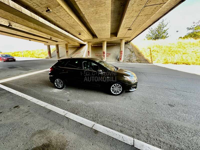Citroen C4 1,6 eHDI EXCLUZIVE
