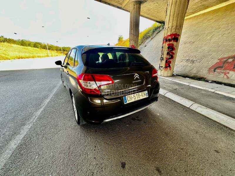 Citroen C4 1,6 eHDI EXCLUZIVE