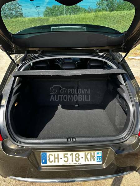 Citroen C4 1,6 eHDI EXCLUZIVE