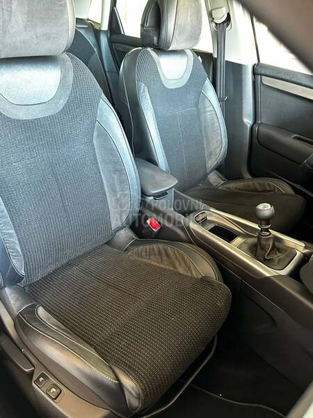 Citroen C4 1,6 eHDI EXCLUZIVE