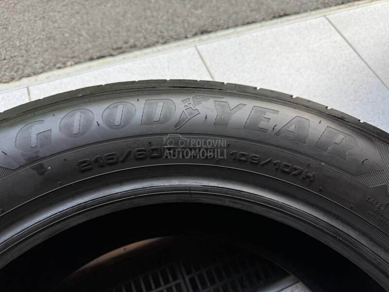 Goodyear 215/60 R17 Letnja
