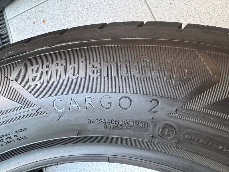Goodyear 215/60 R17 Letnja