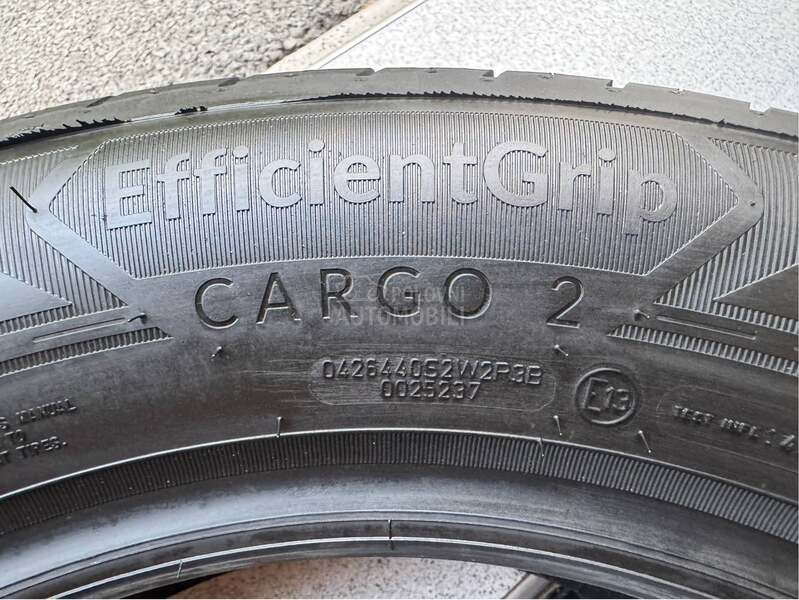 Goodyear 215/60 R17 Letnja