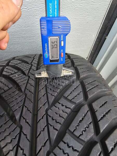Goodyear 245/45 R19 Zimska