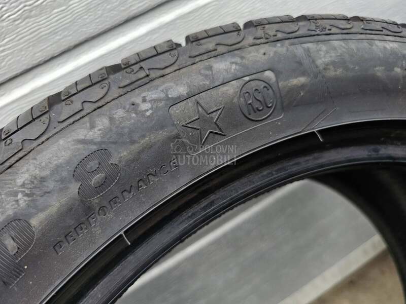 Goodyear 245/45 R19 Zimska