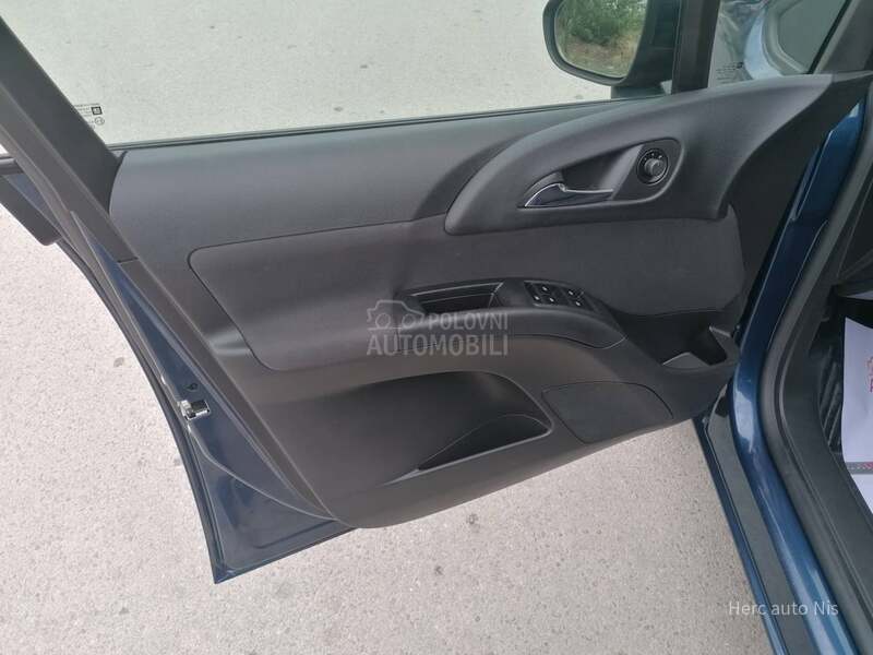 Opel Meriva 1.4i DESIGN CH