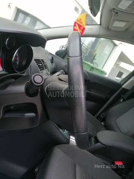 Opel Meriva 1.4i DESIGN CH
