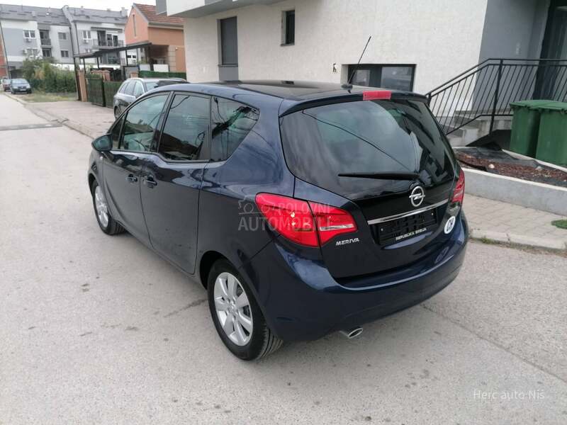 Opel Meriva 1.4i DESIGN CH