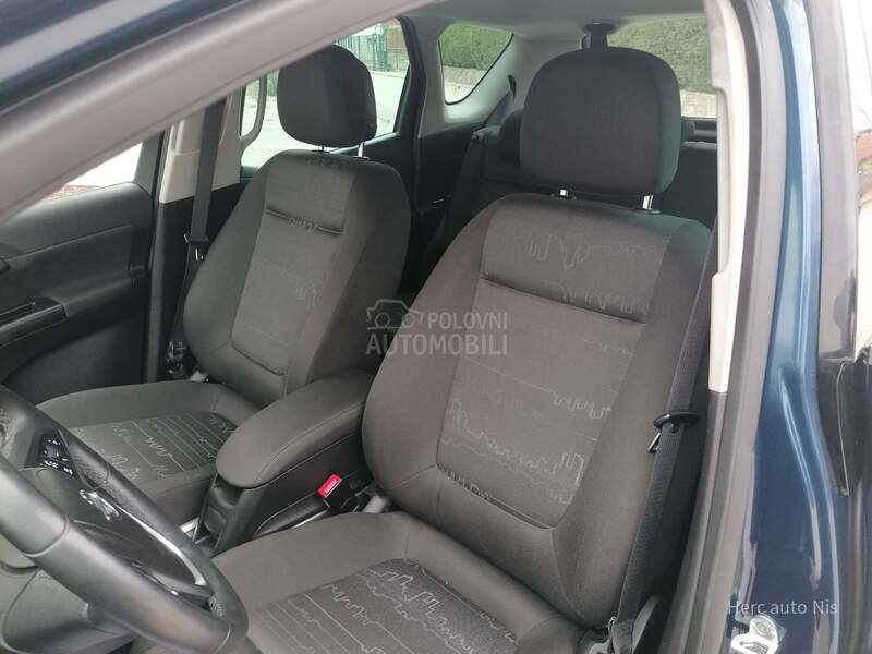 Opel Meriva 1.4i DESIGN CH