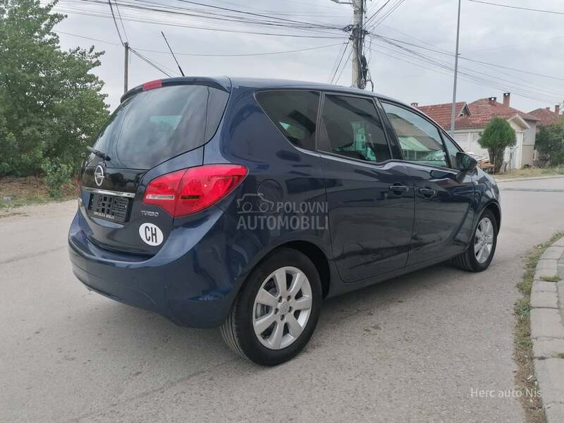 Opel Meriva 1.4i DESIGN CH