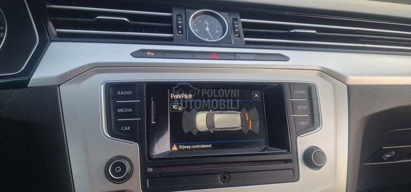 Volkswagen Passat B8 1.6 TDI COMFORTLINE