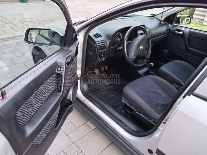 Opel Astra G 1.6