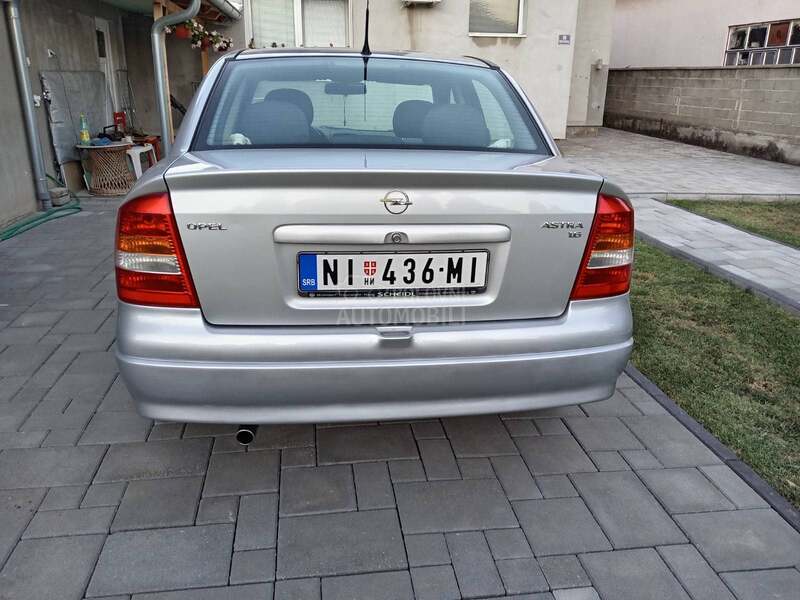 Opel Astra G 1.6
