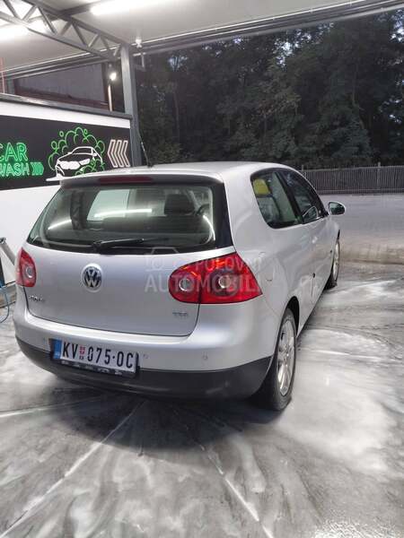 Volkswagen Golf 5 