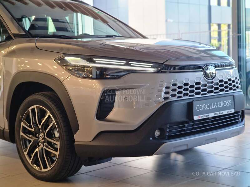 Toyota Corolla Cross 2.0 HEV E-CVT STYLE