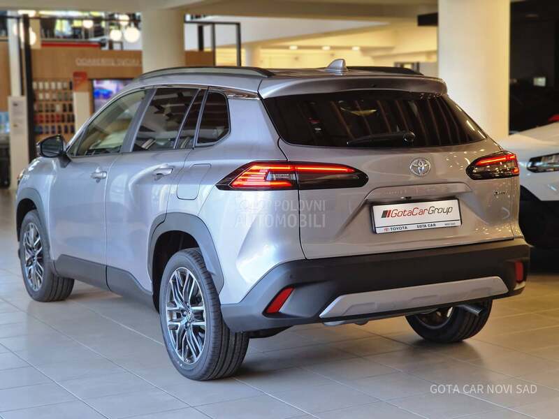 Toyota Corolla Cross 2.0 HEV E-CVT STYLE