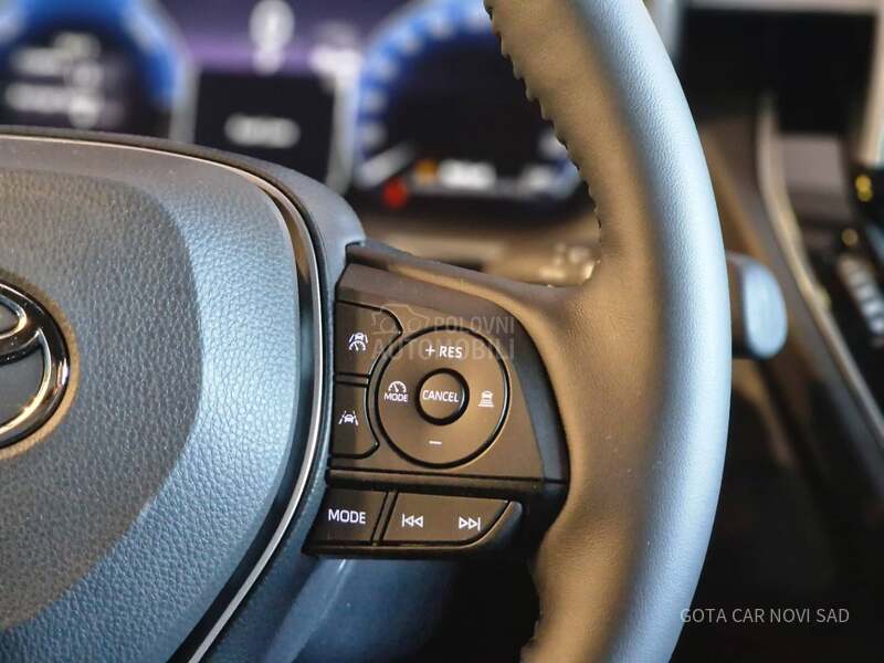 Toyota Corolla Cross 2.0 HEV E-CVT STYLE
