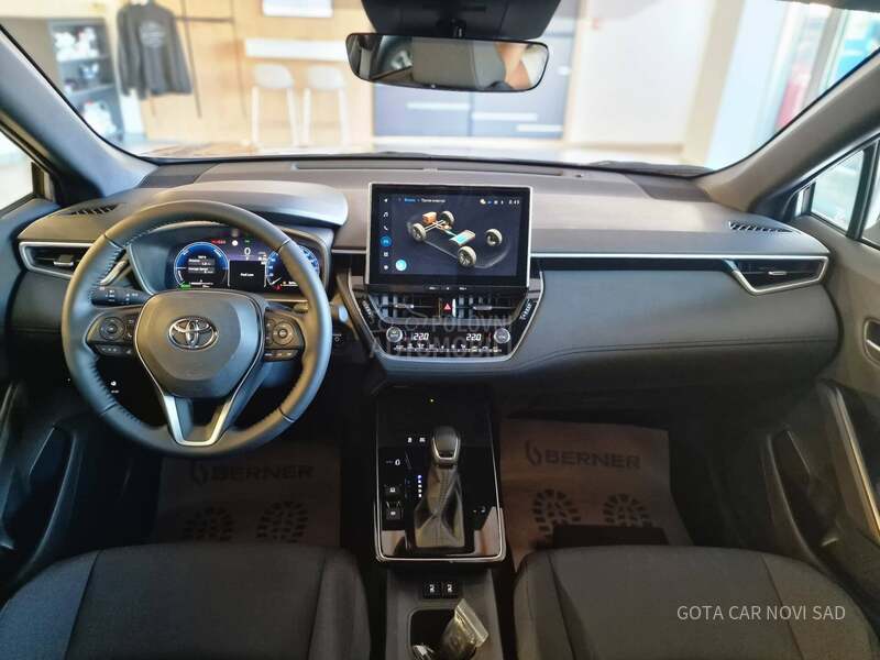 Toyota Corolla Cross 2.0 HEV E-CVT STYLE