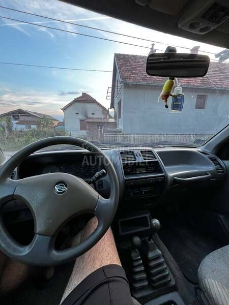 Nissan Terrano 