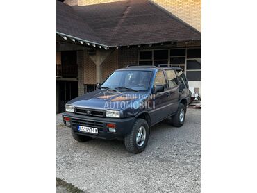 Nissan Terrano 