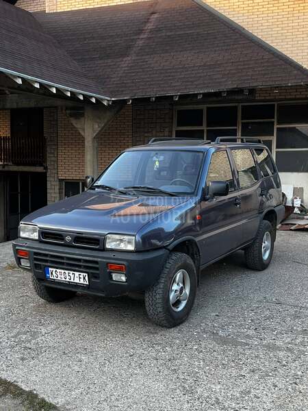 Nissan Terrano 