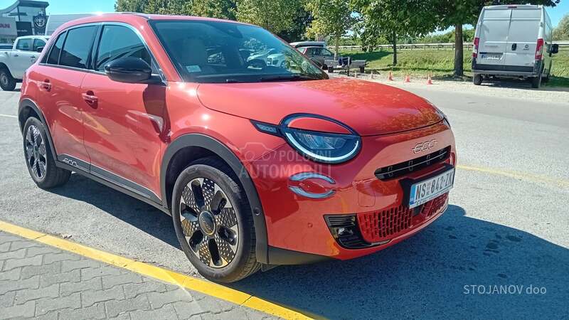Fiat 600 1.2 HYBRID LA PRIMA