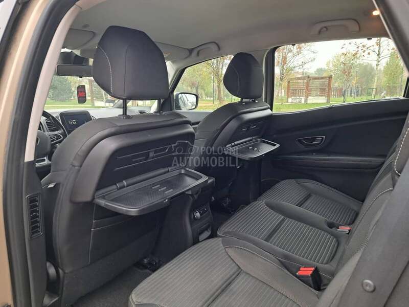 Renault Scenic 1.5 dCi 110 EDC