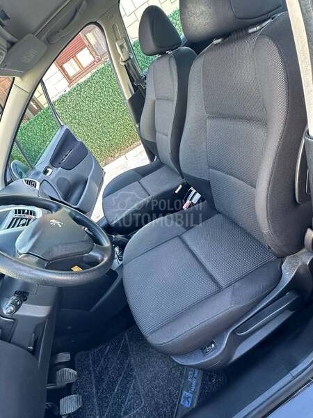 Peugeot 207 207 1.6HDI PANO