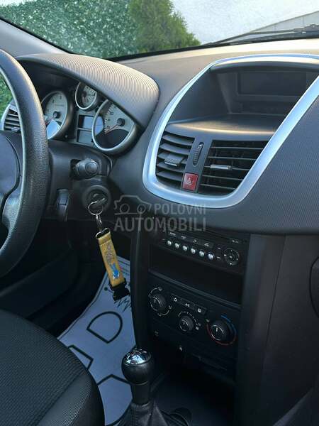 Peugeot 207 207 1.6HDI PANO