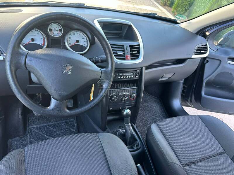 Peugeot 207 207 1.6HDI PANO