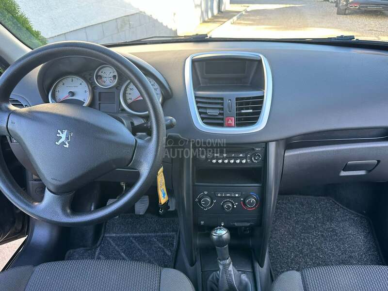 Peugeot 207 207 1.6HDI PANO