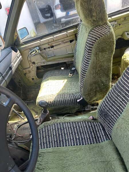 Mercedes Benz W123 240D