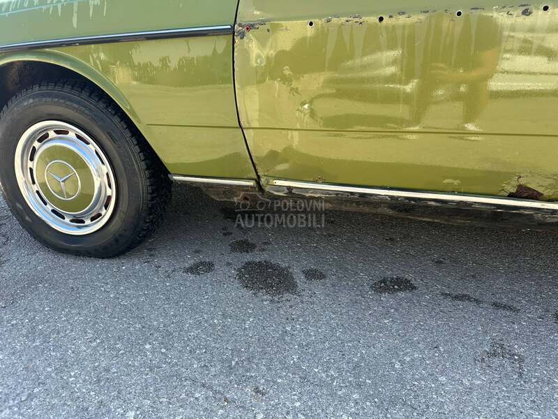 Mercedes Benz W123 240D