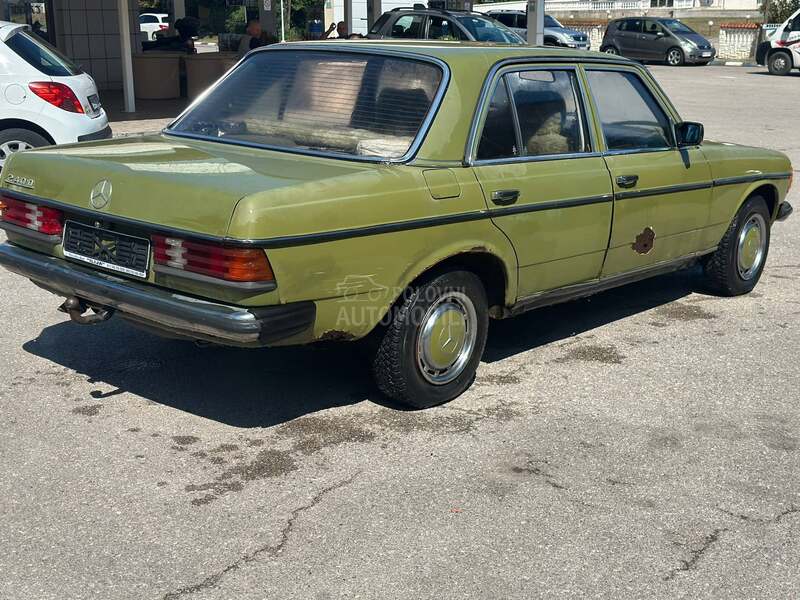 Mercedes Benz W123 240D