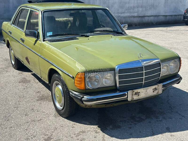 Mercedes Benz W123 240D
