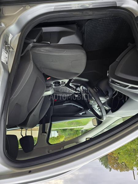 Ford Focus 1,6 Titanium X