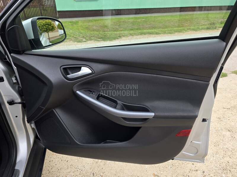 Ford Focus 1,6i