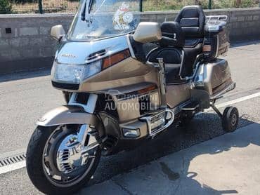 Honda goldwing