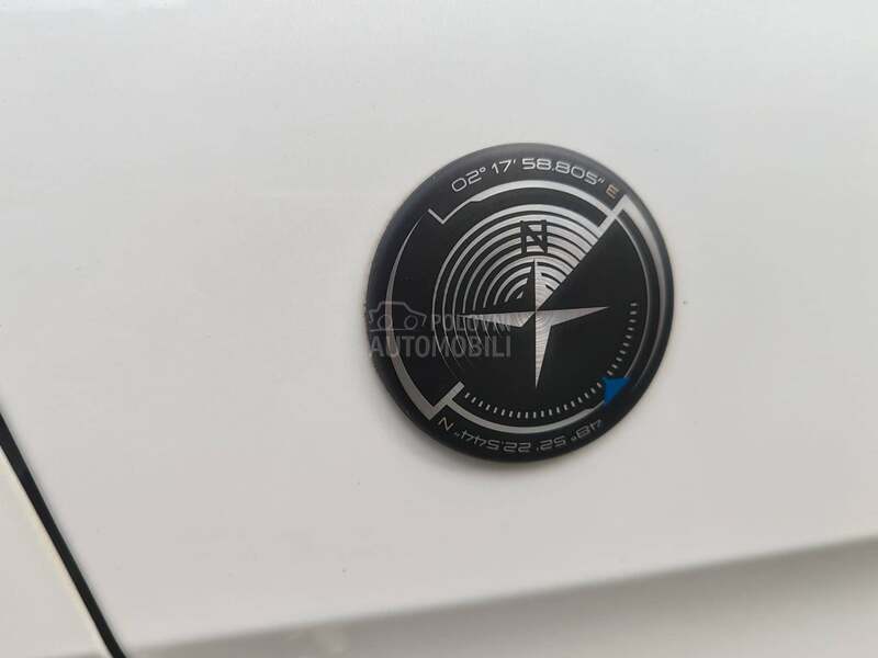 Peugeot 3008 1.2 Allure CROSSWAY