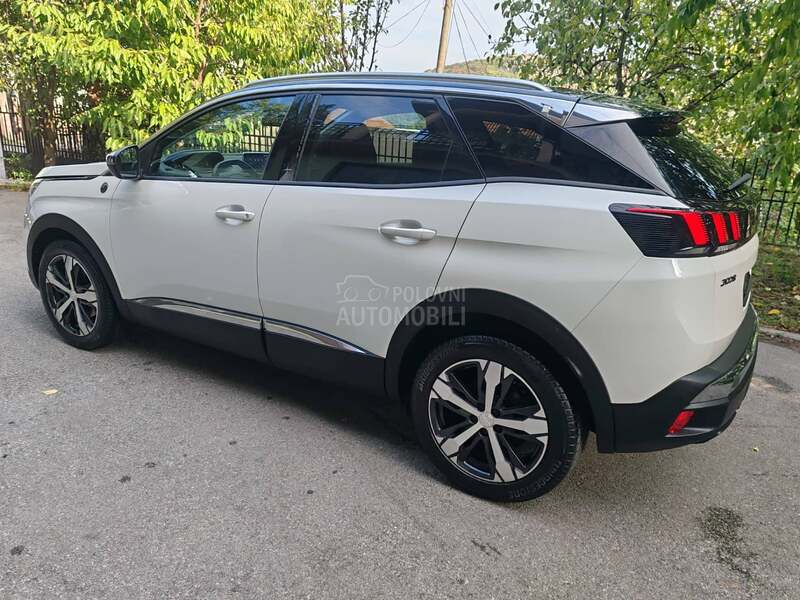 Peugeot 3008 1.2 Allure CROSSWAY